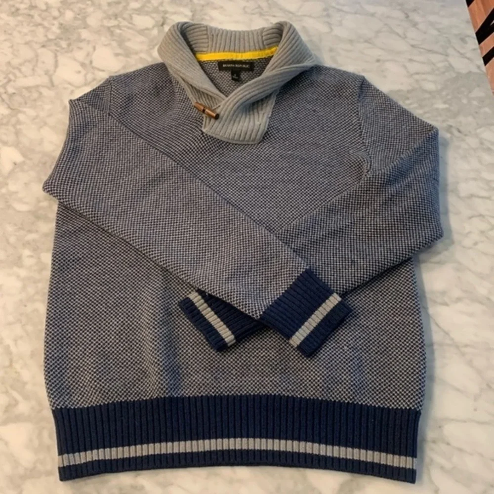Banana Republic cowl neck sweater, merino wool, size small